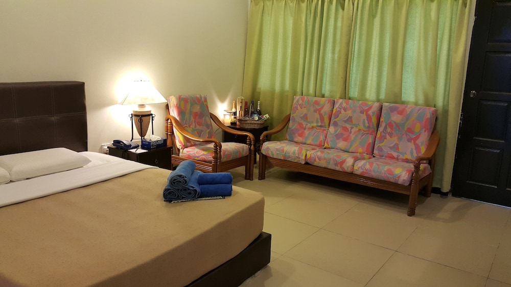Panoramic Room (Honeymoon) photo 3