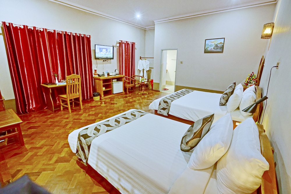 Junior Triple Room photo 3