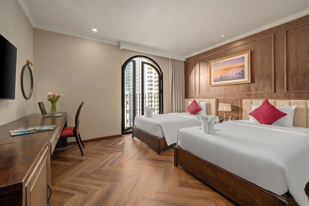 Deluxe Twin Room, Balcony, City View (Afternoon Tea included) photo 1