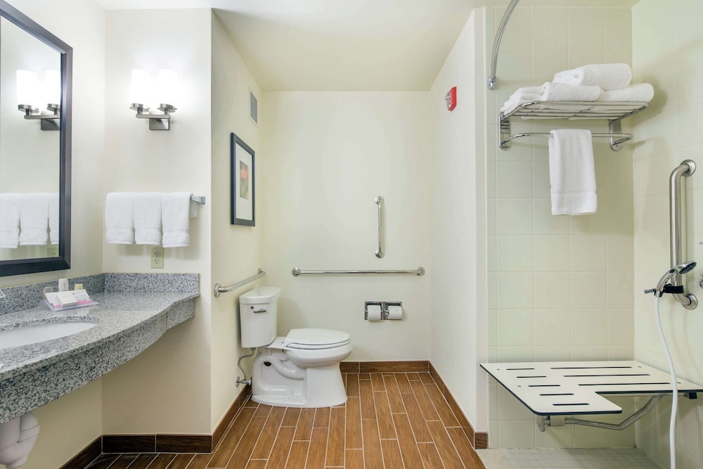 Room, Accessible - Photo 2