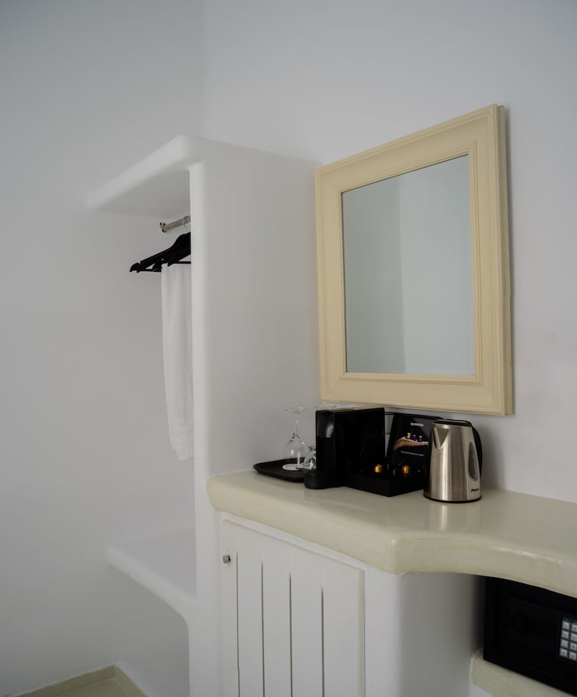 Standard Triple Room - Photo 5