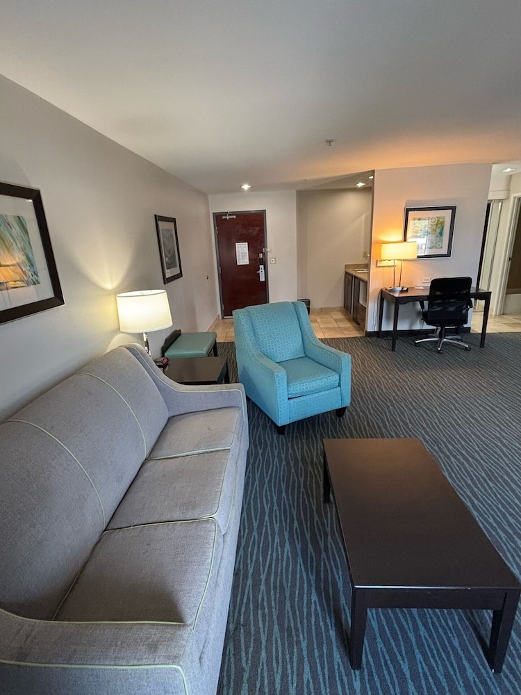 Studio Suite, 2 Queen Beds, Non Smoking photo 2
