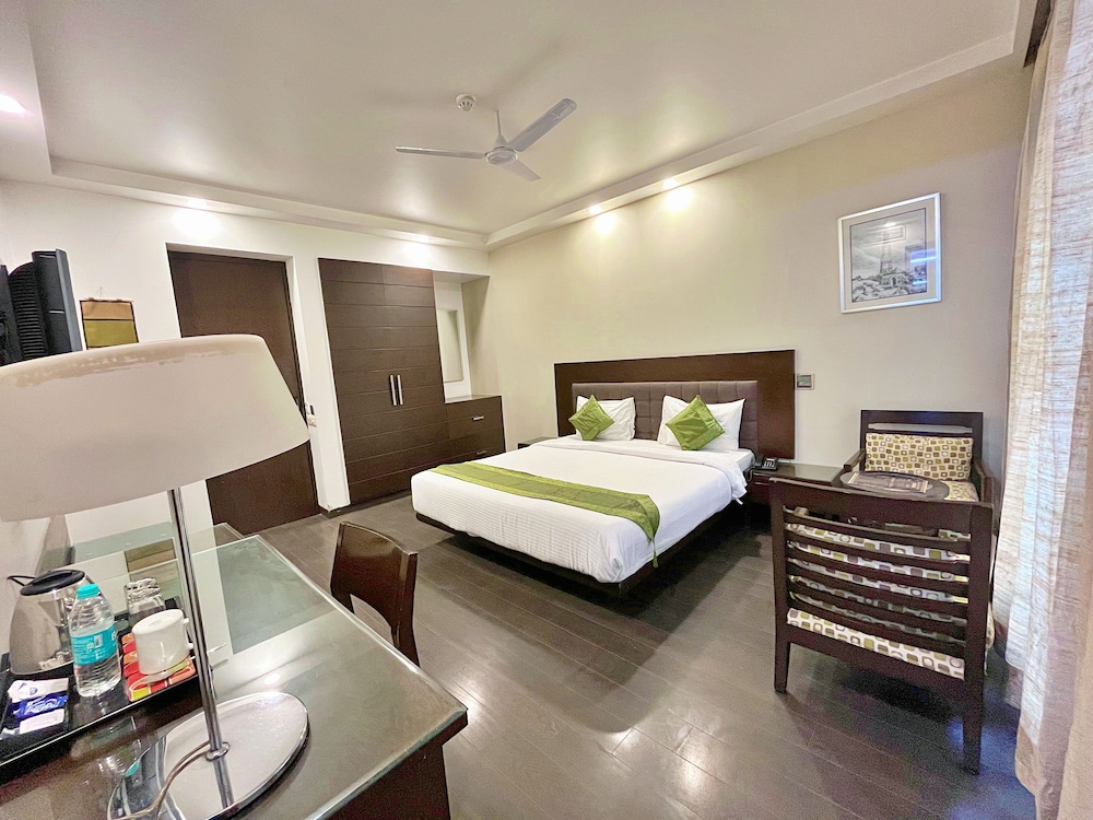 Deluxe Double or Twin Room - Photo 21