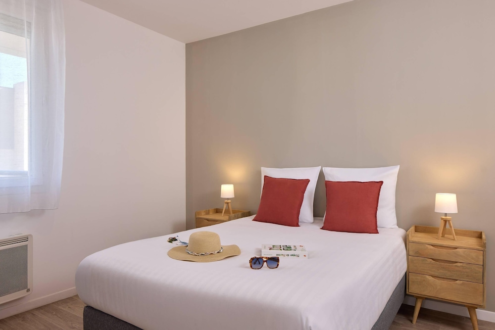 Room, 1 Queen Bed, Non Smoking (Upgrade)