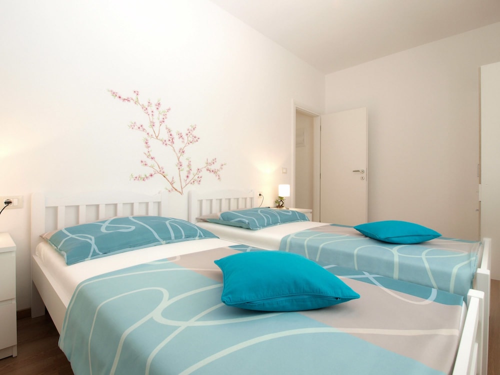 Standard Apartment, 2 Bedrooms (1617/16660)
