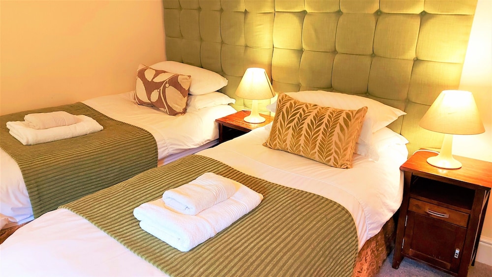 Twin Room, Ensuite - Photo 5