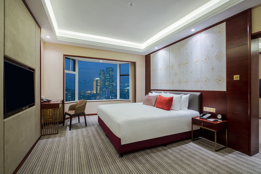 Deluxe Suite - Photo 4