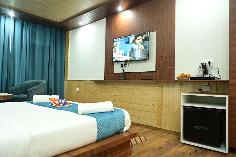 Premium Room - Photo 21