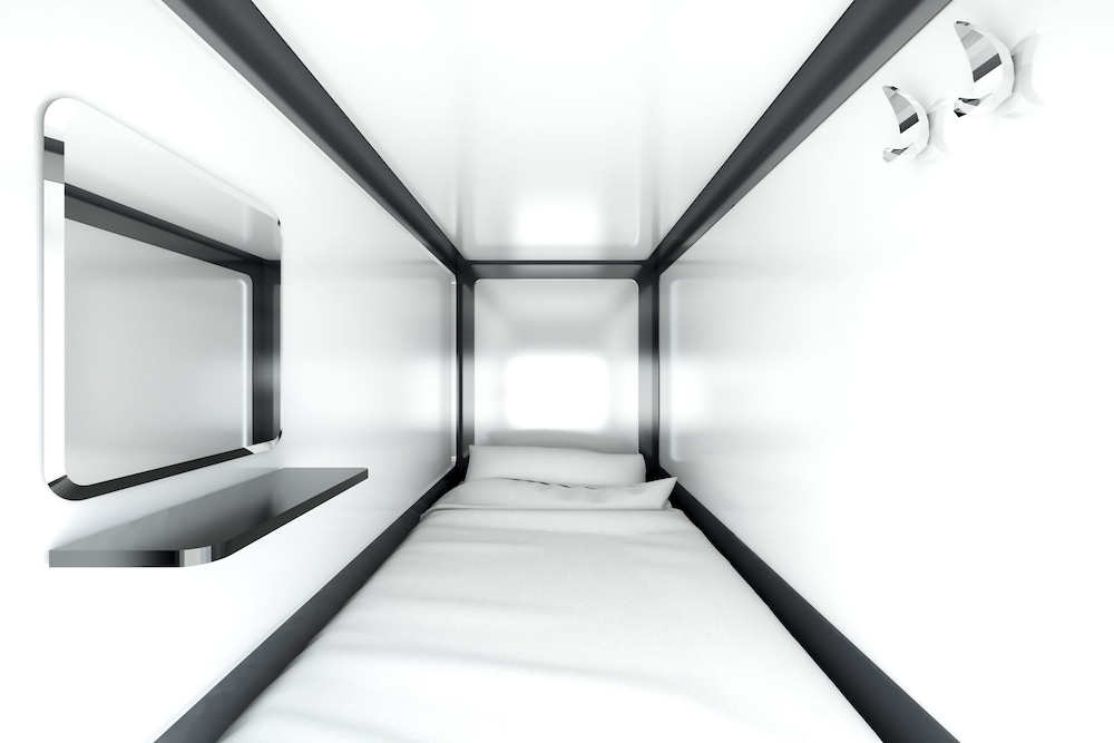 Economy Shared Dormitory, Mixed Dorm (capsule)