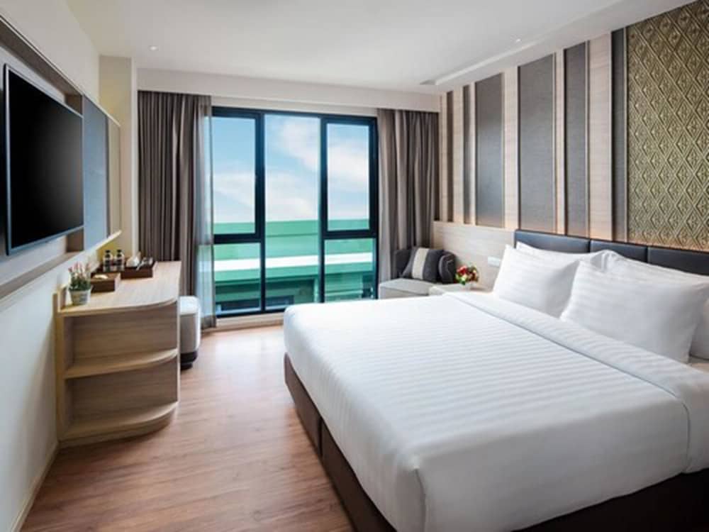 Deluxe Double Room photo 2