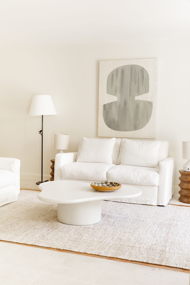 Suite - Photo 3