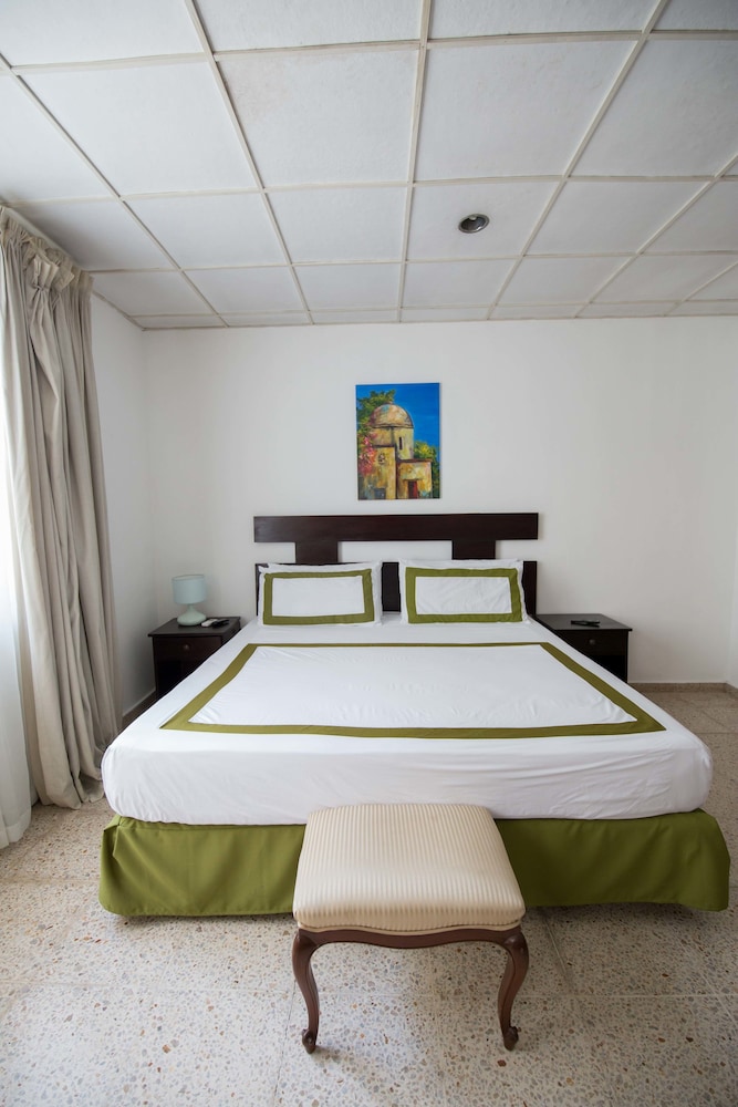 Family Suite, 2 Bedrooms, Non Smoking photo 2