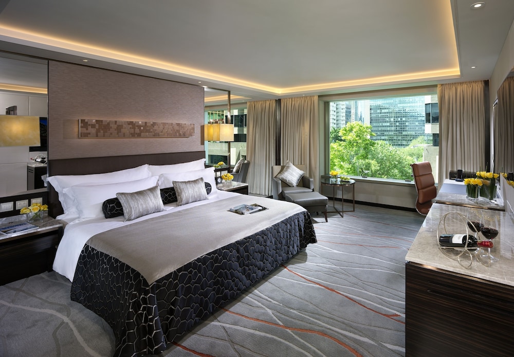 Premium Room, 1 King Bed, City View (High Floor)