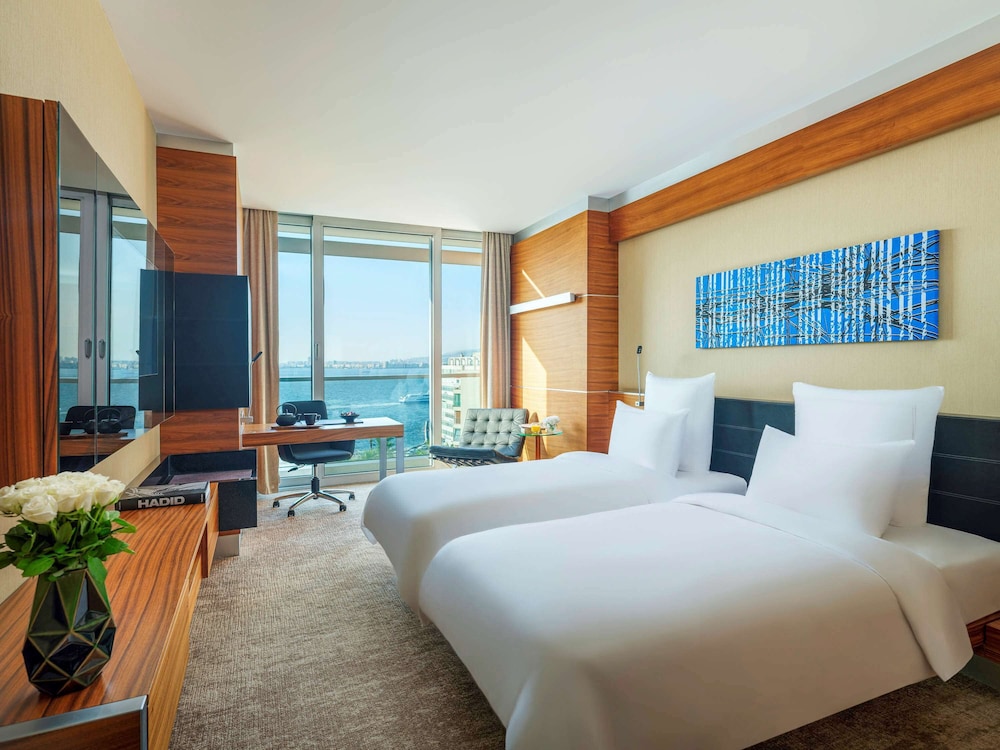 Executive Room Sea View 1 King Bed