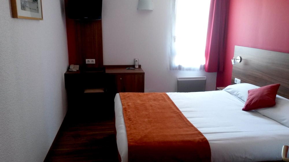 Standard Double Room, 1 Double Bed, Non Smoking photo 3