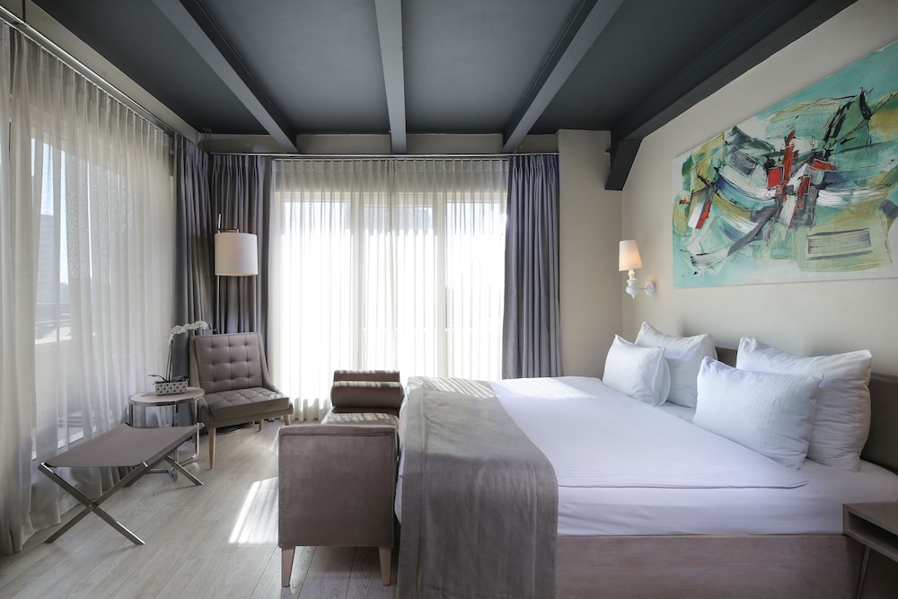 Deluxe Double Room, Balcony photo 3