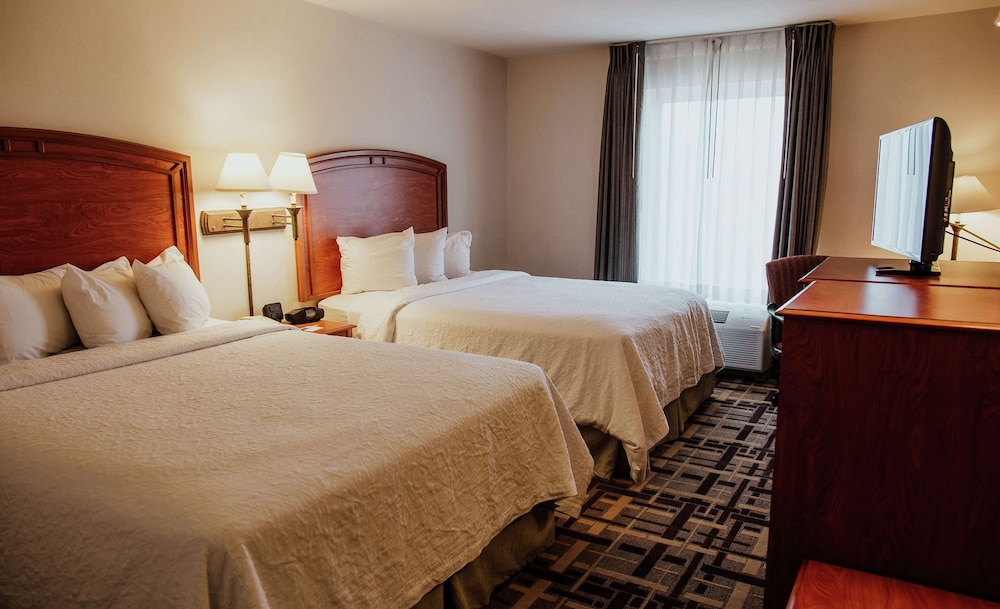 Room, 2 Queen Beds - Photo 2