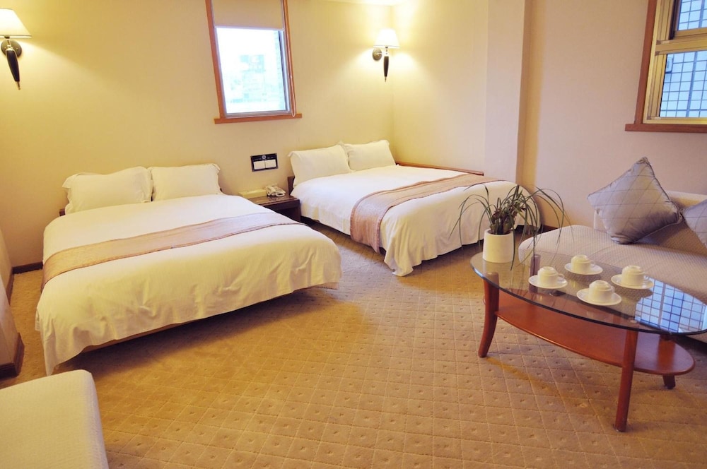 Superior Quadruple Room