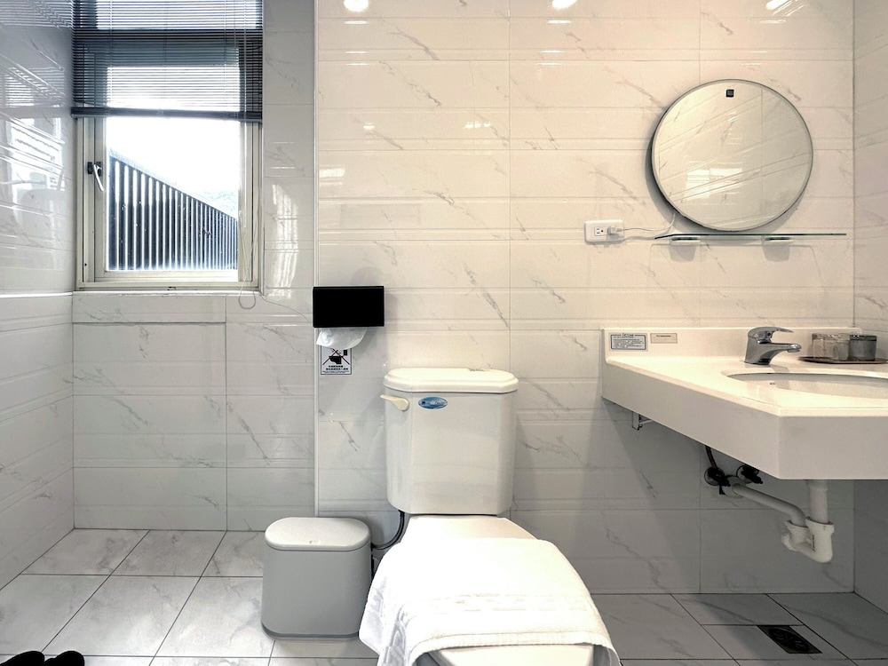 Superior Double Room, City View - Photo 23