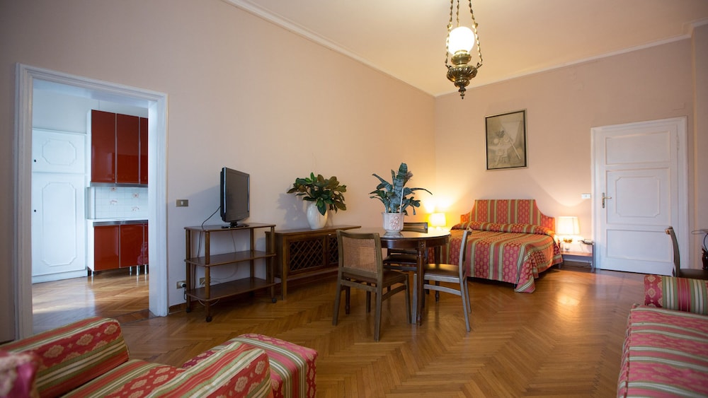 Suite, River View