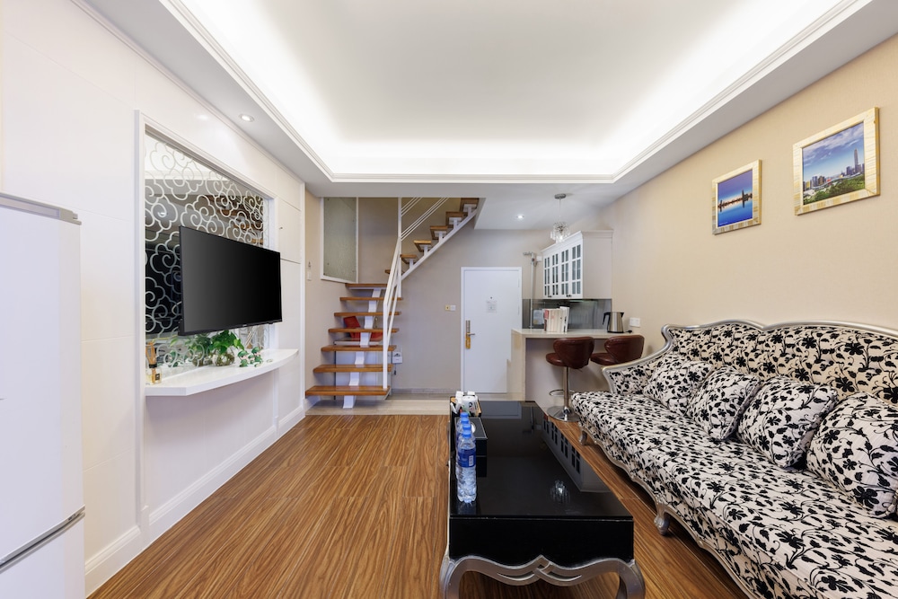 Two-Bedroom Duplex Suite photo 3