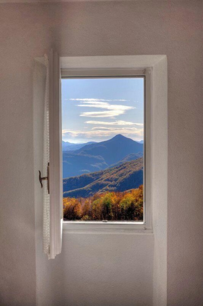 Basic Single Room, Mountain View photo 1