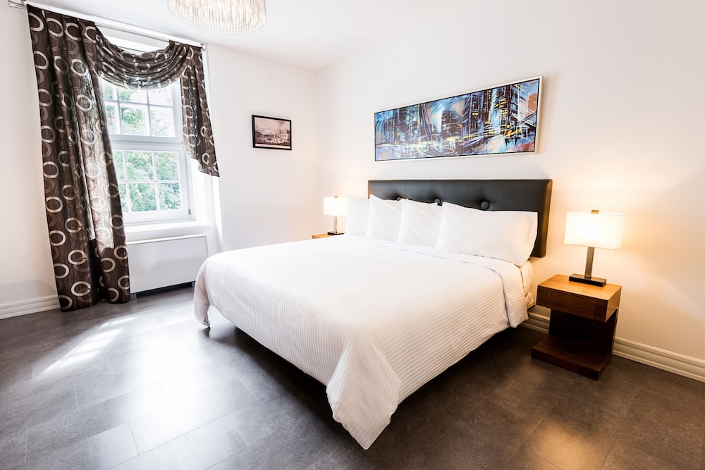 Deluxe Room, 1 King Bed, Park View photo 3