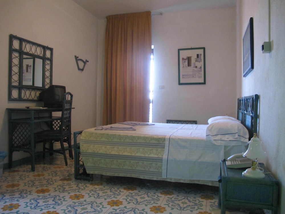 Standard Double Or Twin Room (No Special View)