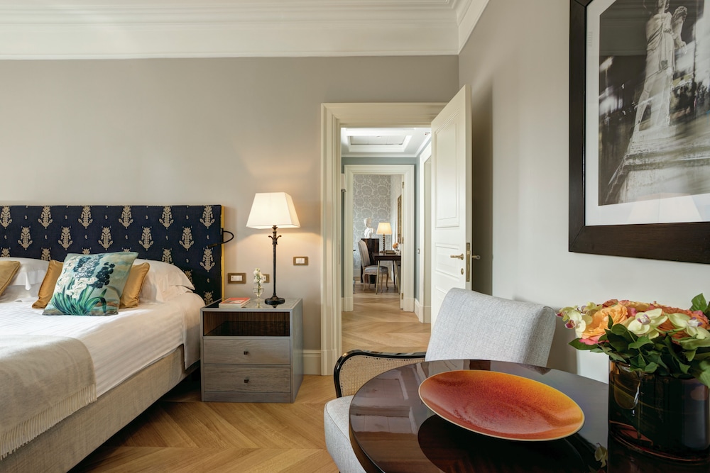 Superior Suite (Non Smoking)