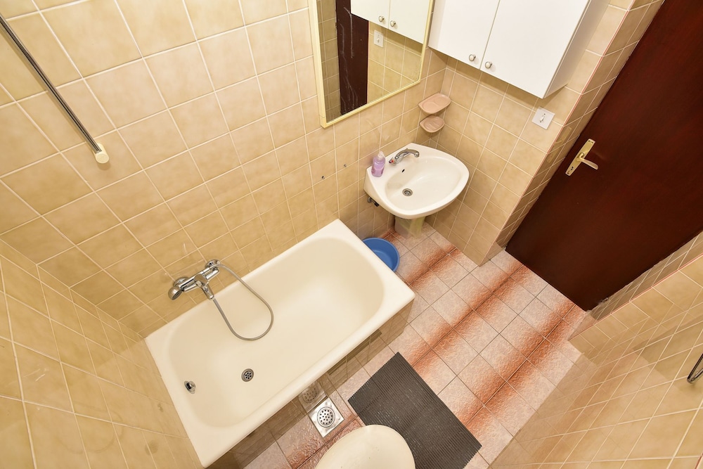 Apartment (Pet - 300 m from beach - A1(5))