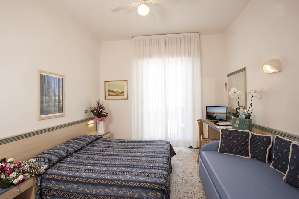 Quadruple Room photo 1