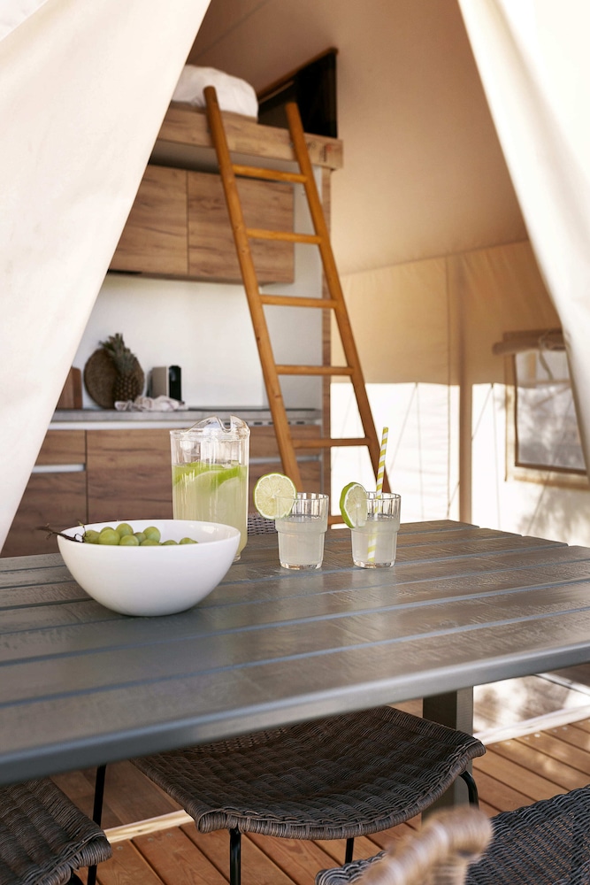Comfort Tent