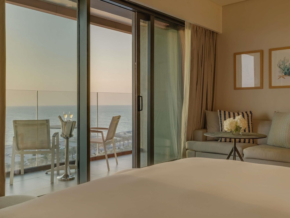 Superior Room, 1 King Bed with Sofa bed, Sea View photo 3