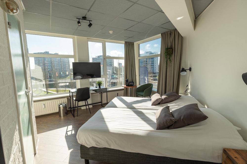 Comfort Double Room, City View photo 3