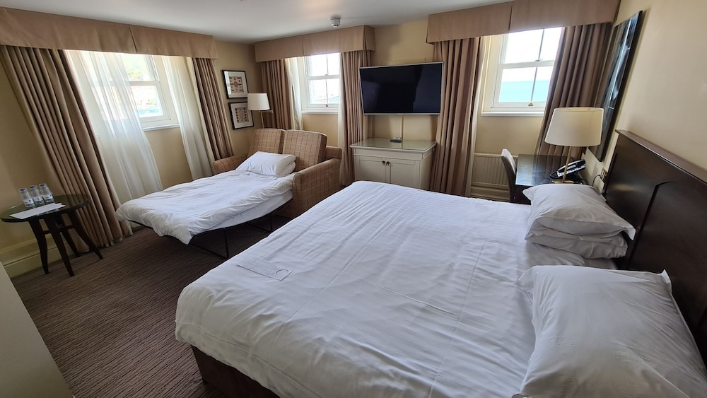 Premier Double Room, Partial Sea View photo 2