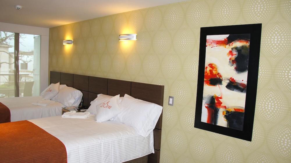 Standard Double Room - Photo 8