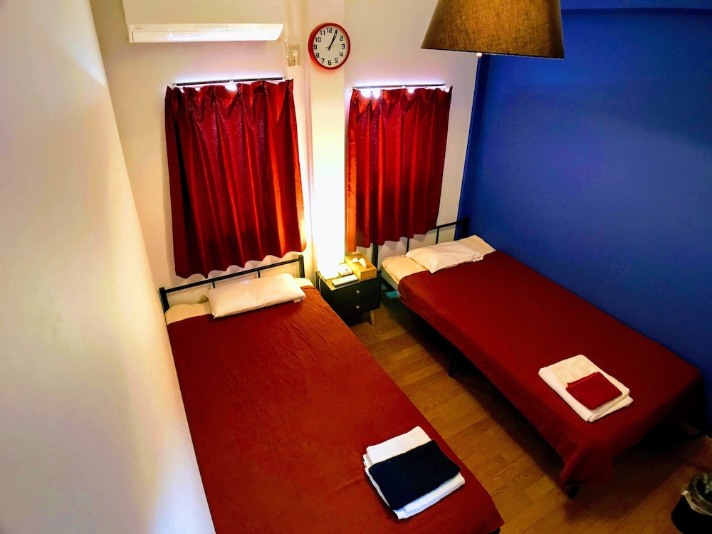 Twin-Bed Room, free breakfast private rooms, Non Smoking - Photo 2