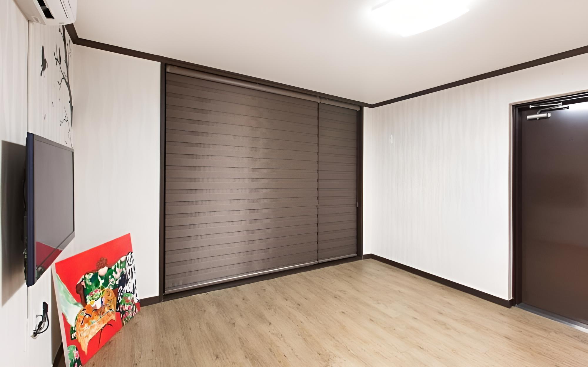 Room (Peach) photo 2