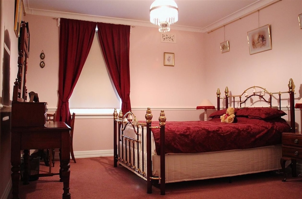 Suite With Queen Bed Griffiths photo 2