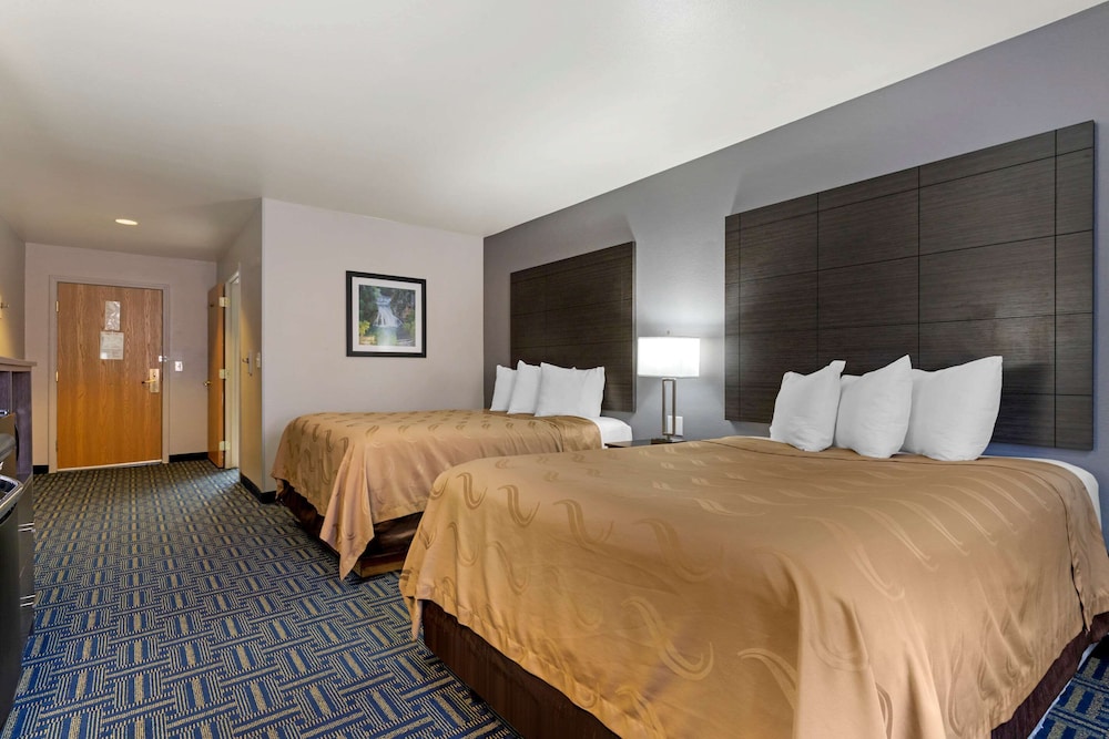 Room, 2 Queen Beds, Accessible, Non Smoking - Photo 1