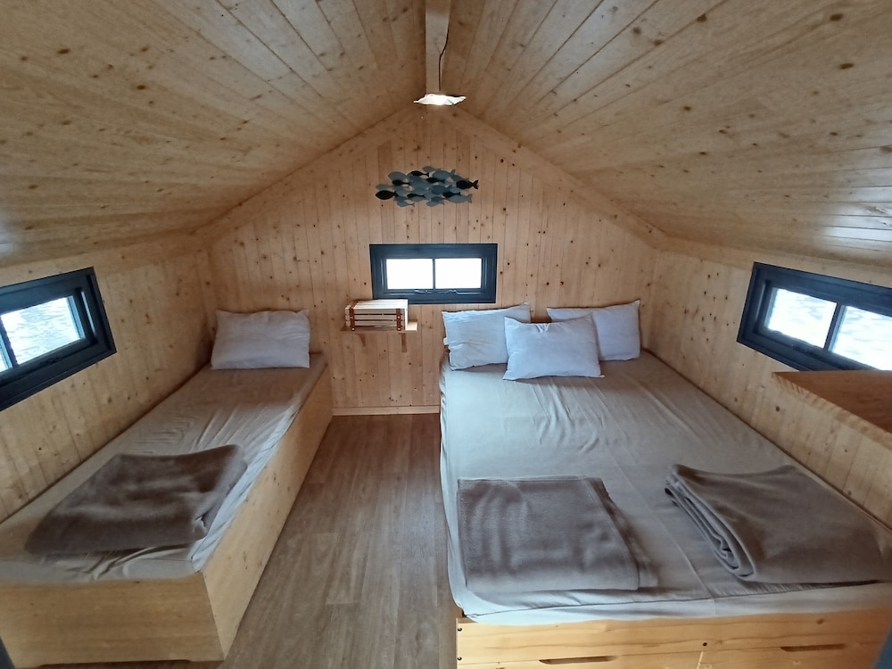 Panoramic House, Lake View (Cabane)