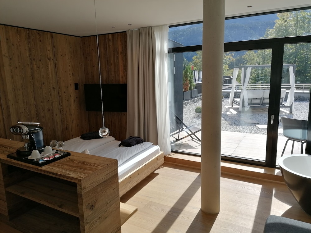 SPA Nest with private sauna - panoramic view to the sunny side with terrace