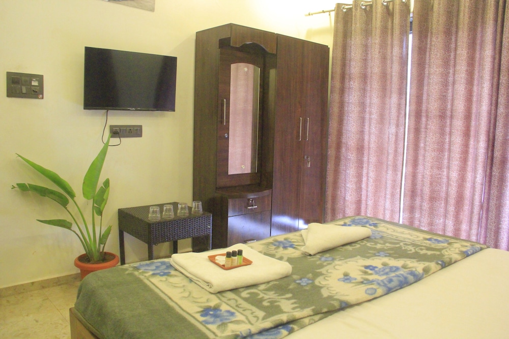 Deluxe Room With Garden View photo 2