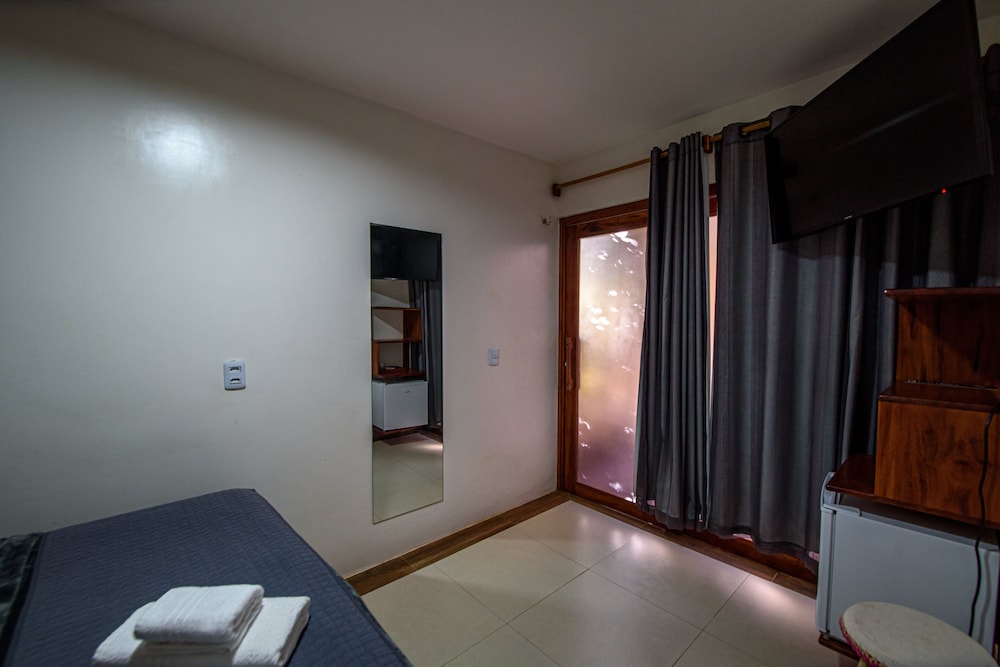 Economy Double Room, No Windows - Photo 8