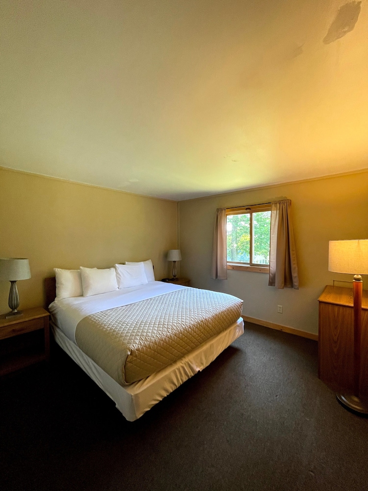 Family Cabin, 1 Bedroom photo 1