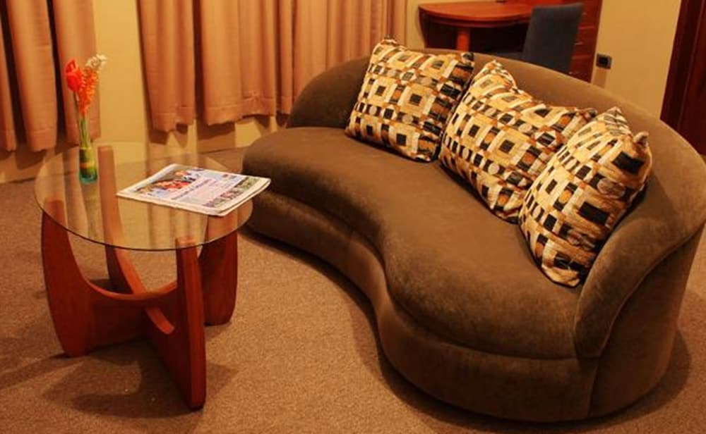Junior Suite, 1 King Bed photo 2