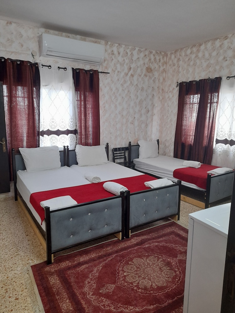 Basic Triple Room
