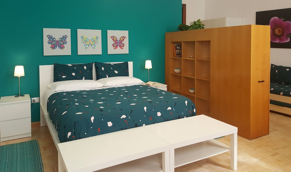 Deluxe Room - Photo 6
