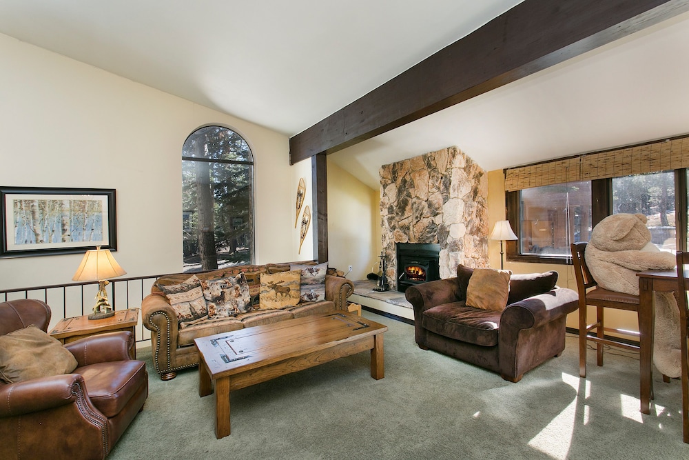 Townhome, 2 Bedrooms photo 2