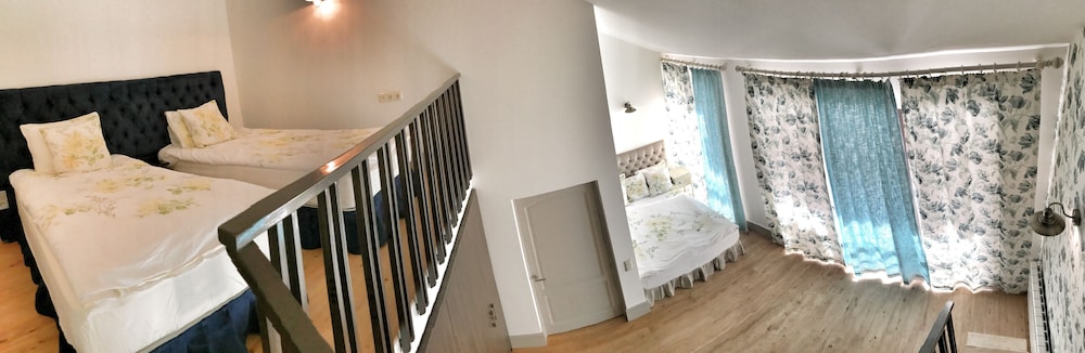 Superior House photo 2